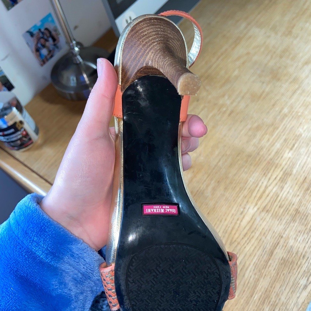 Spring heels - Picture 5 of 5